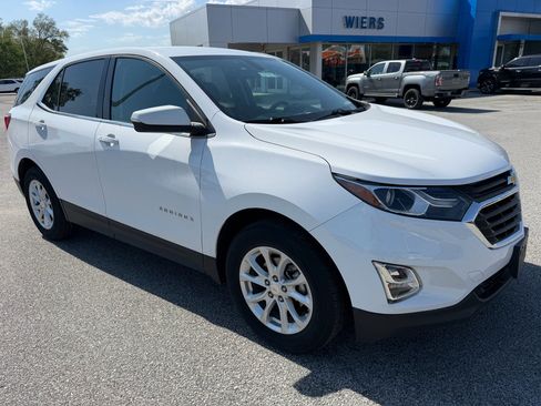 Used 2018 Chevrolet Equinox LT FWD image 2