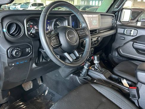 Used 2024 Jeep Wrangler Unlimited Rubicon 4xe AWD/4WD image 16