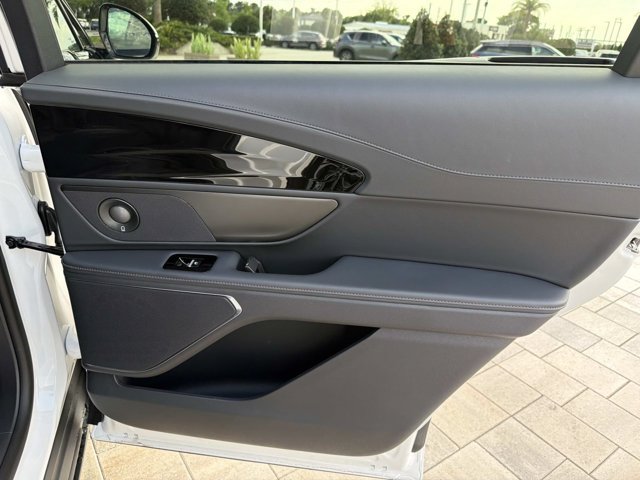 New 2026 Lincoln Nautilus Reserve AWD/4WD image 21