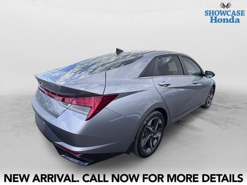 Used 2022 Hyundai Elantra Limited FWD image 5