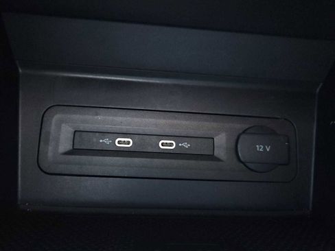 Used 2022 Volkswagen Atlas SEL R-Line image 33