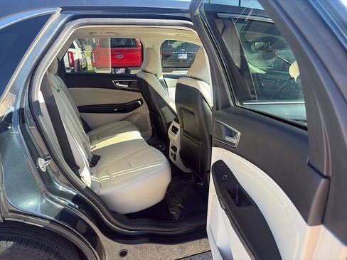 Used 2023 Ford Edge Titanium AWD/4WD image 12