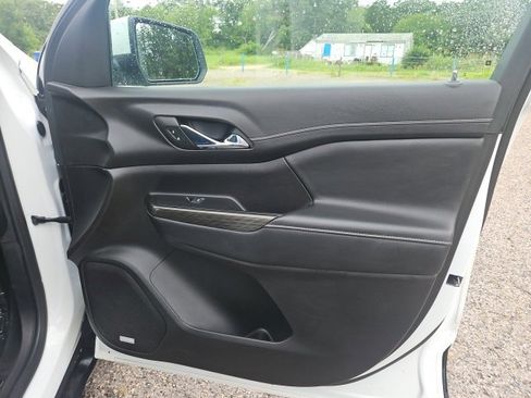 Certified 2023 GMC Acadia SLT image 10