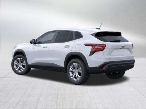 New 2026 Chevrolet Trax LS image 3