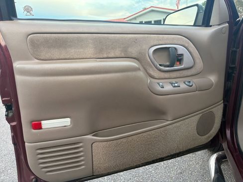 Used 1997 Chevrolet Silverado 1500 2WD Extended Cab w/ Preferred Equipment Group 2 image 8