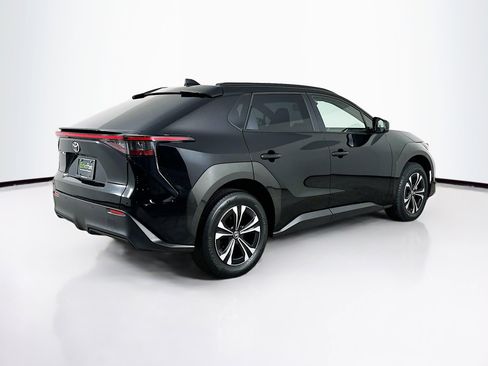 Used 2023 Toyota bZ4X XLE w/ Weather Package image 9