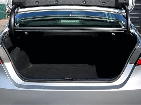 Used 2020 Toyota Camry SE FWD image 30