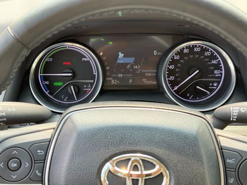 Used 2018 Toyota Camry XLE w/ Audio Package FWD image 11