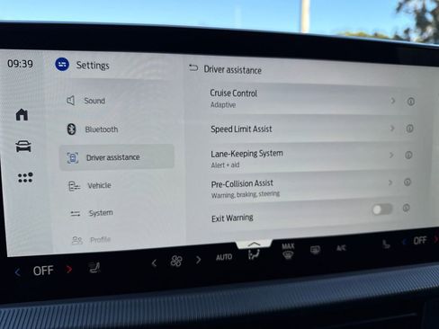 New 2026 Ford Explorer ST-Line image 30