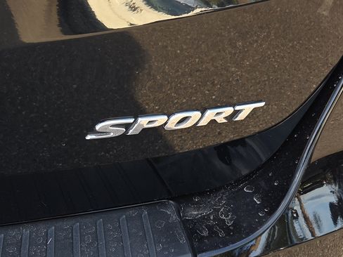 Used 2023 Honda Odyssey Sport image 12