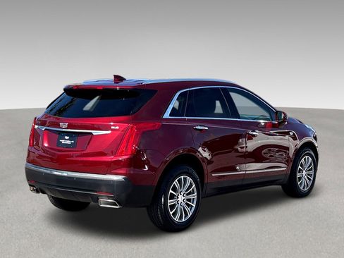 Used 2017 Cadillac XT5 Luxury w/ Driver Awareness Package image 32