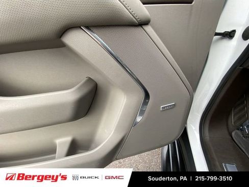 Used 2021 GMC Yukon XL SLT w/ SLT Luxury Plus Package image 26