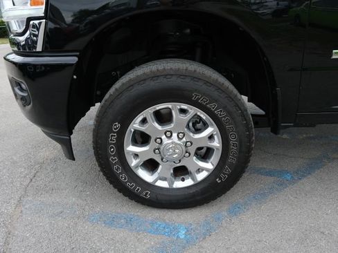 Used 2024 RAM 2500 Laramie w/ Safety Group AWD/4WD image 13