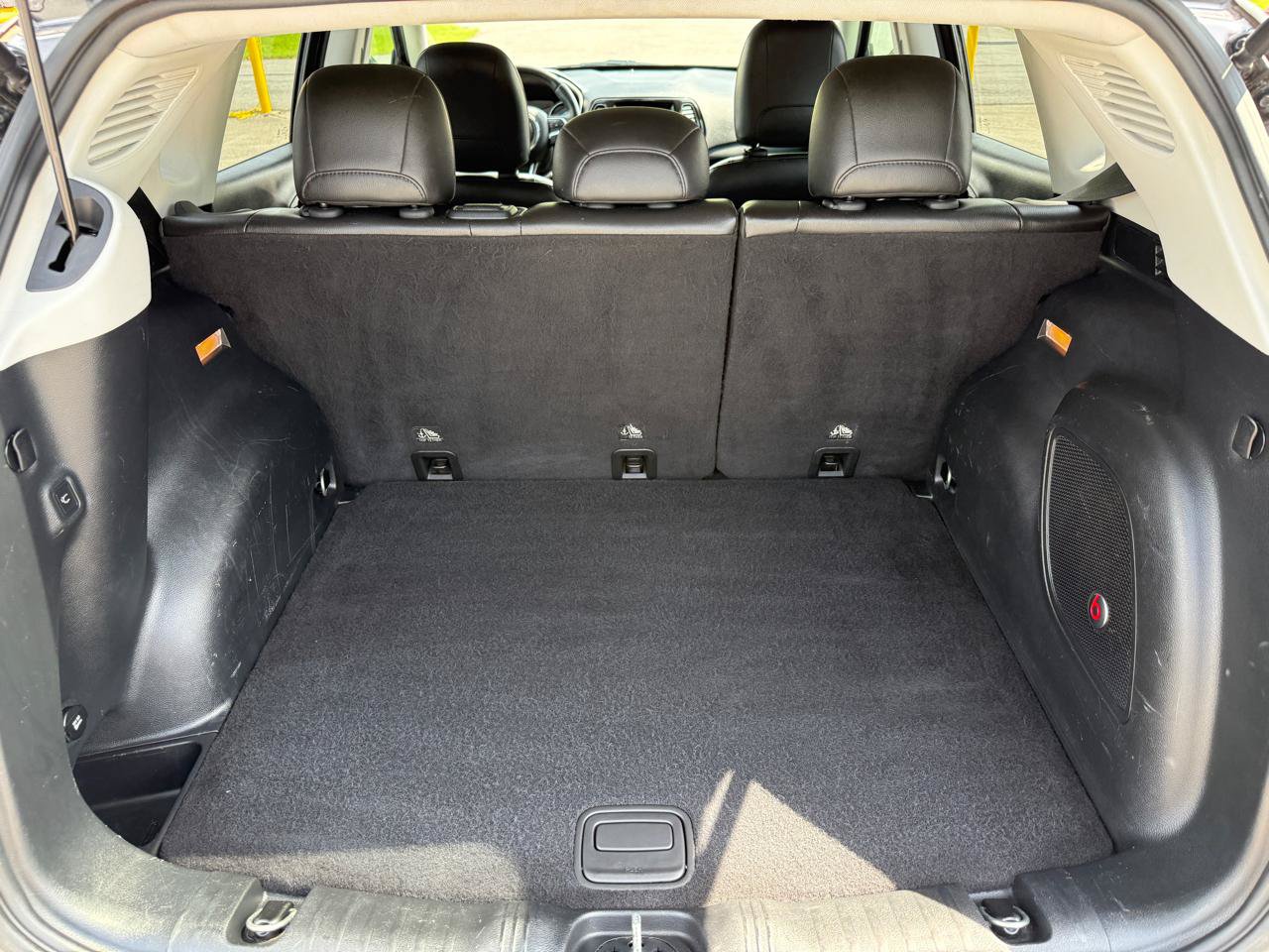 Used 2018 Jeep Compass Limited w/ Navigation Group FWD image 32