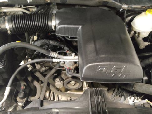 Used 2017 RAM 1500 Classic SLT image 30