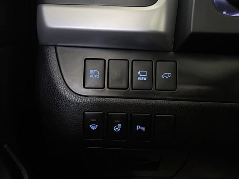Used 2019 Toyota Highlander Limited Platinum AWD/4WD image 14