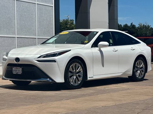 Certified 2021 Toyota Mirai w/ Advanced Technology Package RWD image 8