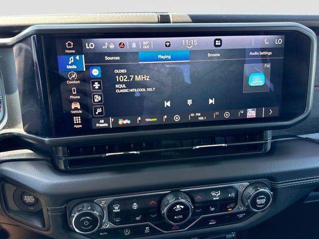 Used 2025 Jeep Gladiator Rubicon w/ Convenience Group AWD/4WD image 24