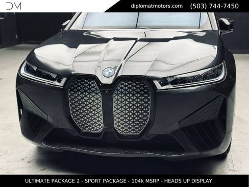 Used 2023 BMW iX xDrive50 w/ Ultimate Package 2 AWD/4WD image 14