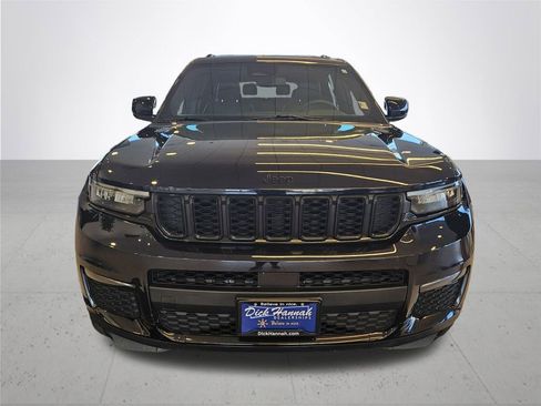 Used 2024 Jeep Grand Cherokee L Limited w/ Black Appearance Package image 3