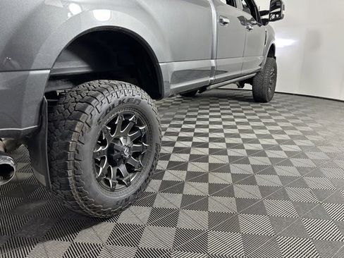 Used 2019 Ford F350 Platinum w/ Platinum Ultimate Package image 4