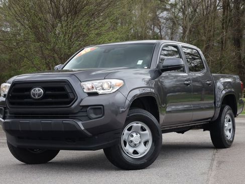 Used 2020 Toyota Tacoma SR w/ SR Convenience Package image 2