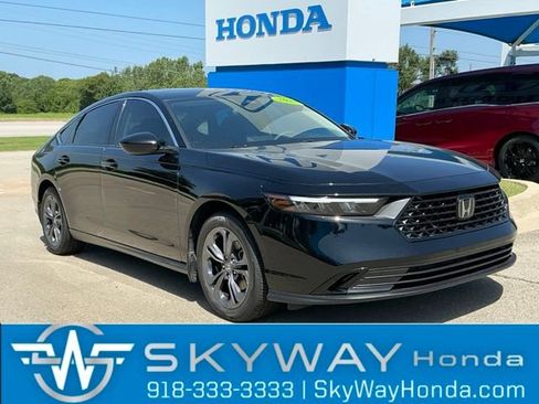 Used 2023 Honda Accord EX image 1