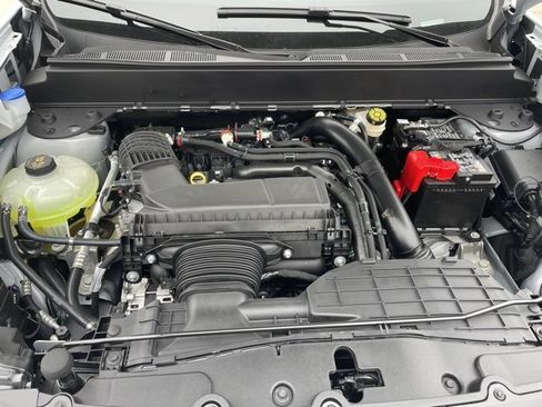 New 2025 Ford Maverick XLT w/ XLT Luxury Package image 27