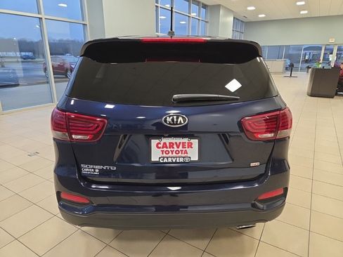 Used 2020 Kia Sorento LX image 8