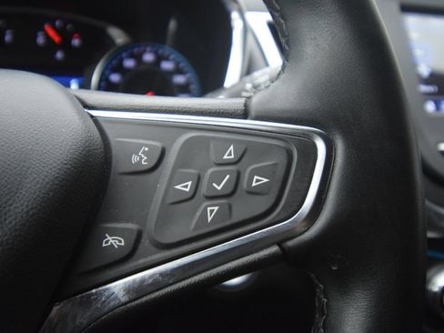 Used 2024 Chevrolet Equinox LT AWD/4WD image 35