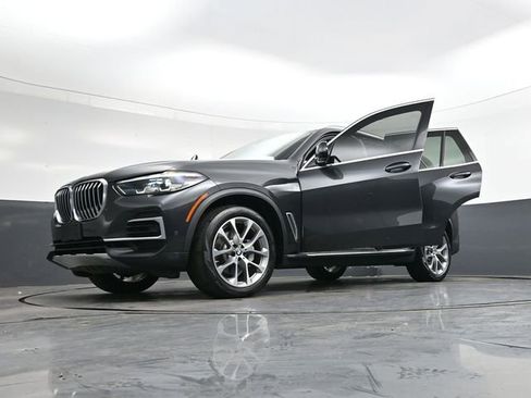 Used 2023 BMW X5 xDrive40i w/ Premium Package image 44