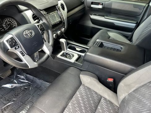Used 2018 Toyota Tundra SR5 w/ SR5 Upgrade Package RWD image 11