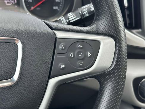 Used 2023 GMC Terrain SLE w/ Driver Convenience Package image 23