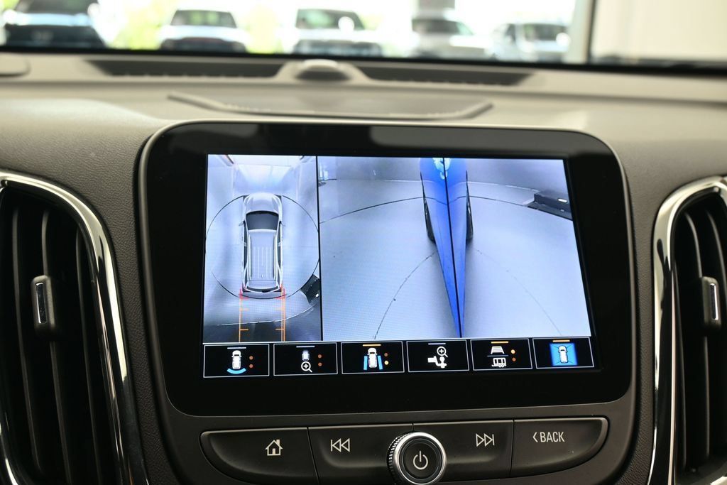 Used 2024 Chevrolet Equinox RS w/ RS Leather Package FWD image 23