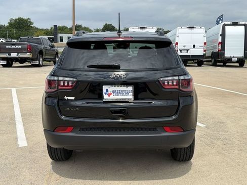 New 2026 Jeep Compass Latitude AWD/4WD image 10