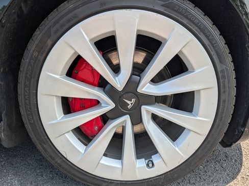 Used 2023 Tesla Model 3 Long Range AWD/4WD image 9