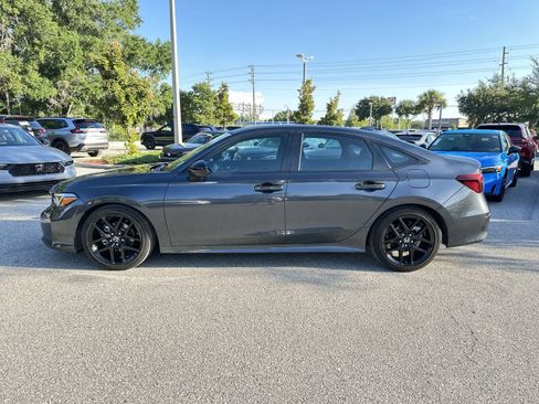 Used 2025 Honda Civic Sport image 3