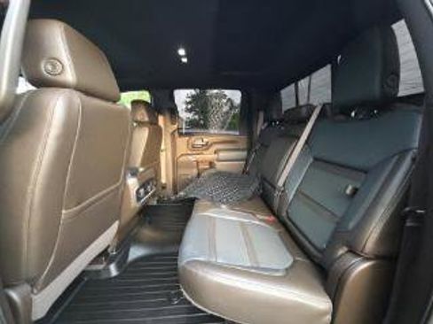 Used 2022 GMC Sierra 2500 Denali w/ Denali Ultimate Package AWD/4WD image 13