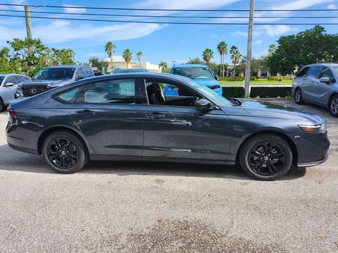 New 2025 Honda Accord SE image 14