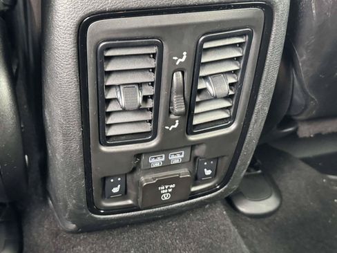 Used 2023 Dodge Durango R/T AWD/4WD image 34