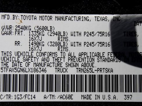 Used 2020 Toyota Tacoma SR5 RWD image 30