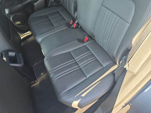 Used 2024 Honda HR-V EX-L image 13