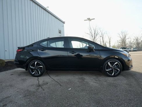 Used 2024 Nissan Versa SR w/ Trunk Package image 7