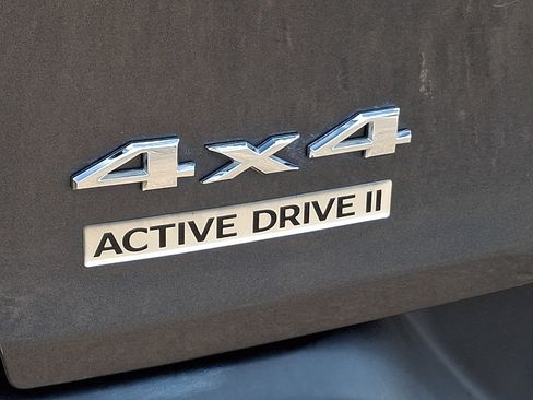 Used 2016 Jeep Cherokee Latitude w/ Comfort/Convenience Group AWD/4WD image 32