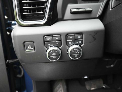 New 2025 GMC Sierra 2500 Denali w/ Denali Reserve Package image 11