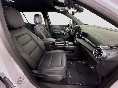 Used 2025 Chevrolet Equinox LT w/ Convenience Package II image 29