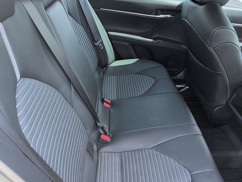 Certified 2022 Toyota Camry SE FWD image 11