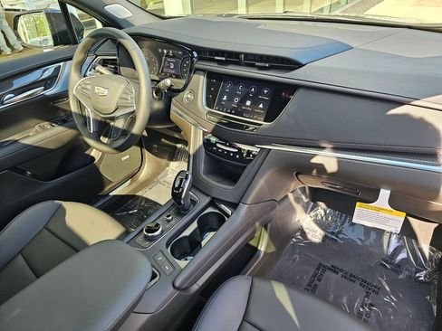 New 2026 Cadillac XT5 Sportv AWD/4WD image 10