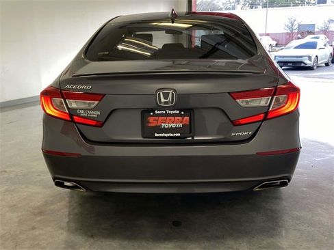 Used 2019 Honda Accord Sport image 4