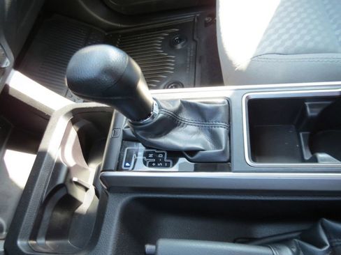 Used 2022 Toyota Tacoma SR5 w/ Technology Package image 19